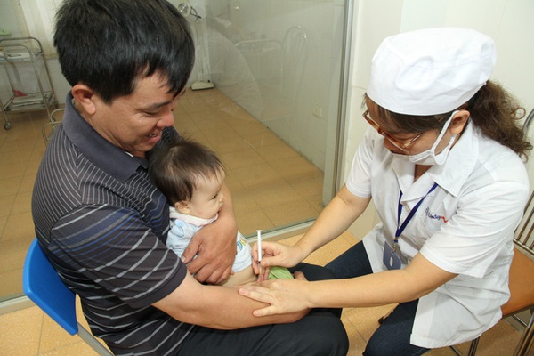 Thông tin chính thức về 15.000 liều vaccine 5 trong 1 mới về miền Bắc