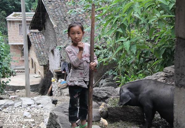 Ngôi làng chỉ có người già mất sức và trẻ em thơ dại ở Trung Quốc