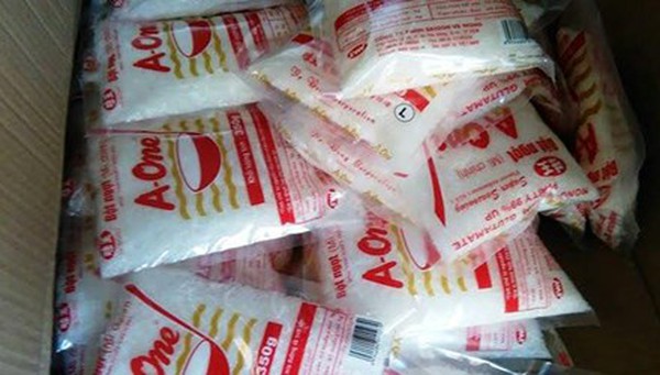 Tạm giữ hơn 108 tấn bột ngọt vỏ Việt Nam ruột Trung Quốc