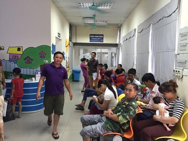 Giảm bớt áp lực cho bệnh nhi và người nhà, BV Nhi Trung ương thực hiện khám từ 7h hàng ngày