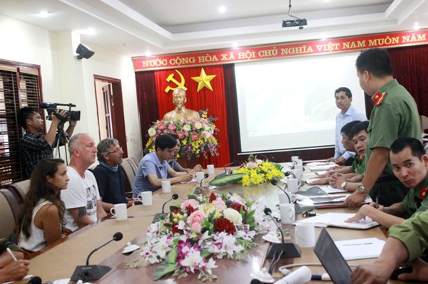 Ai thấy thanh niên Anh lạc ở Sapa nhận thưởng 100 triệu Ai thấy thanh niên Anh lạc ở Sapa nhận thưởng 100 triệu