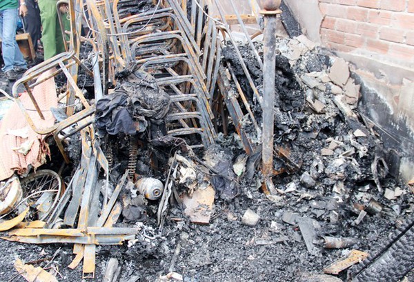 Ba hướng điều tra vụ cháy nhà làm 6 người chết ở Cà Mau