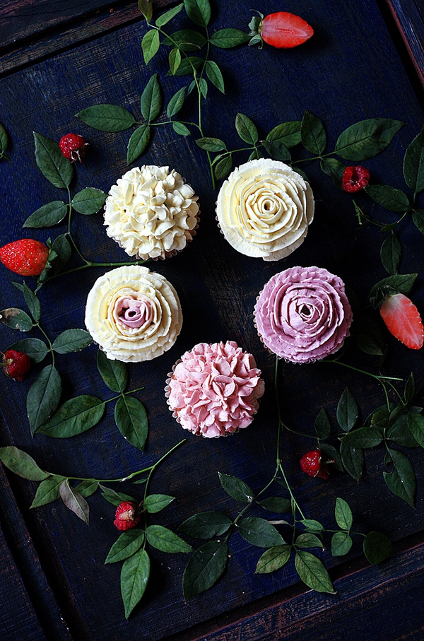 Cô nàng food blogger bỏ việc lương trên chục triệu để theo đuổi niềm đam mê bánh trái Cô nàng food blogger bỏ việc lương trên chục triệu để theo đuổi niềm đam mê bánh trái