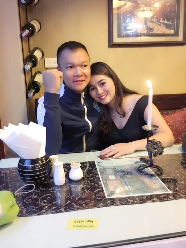 &ldquo;Người đ&agrave;n b&agrave; thứ hai&rdquo; của thủ m&ocirc;n Dương Hồng Sơn v&agrave; ph&uacute;t trải l&ograve;ng về vai tr&ograve; l&agrave;m vợ