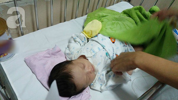 Hà Nội: Sản phụ vào viện sinh con, đặt tên cho con rồi lẳng lặng bỏ đi