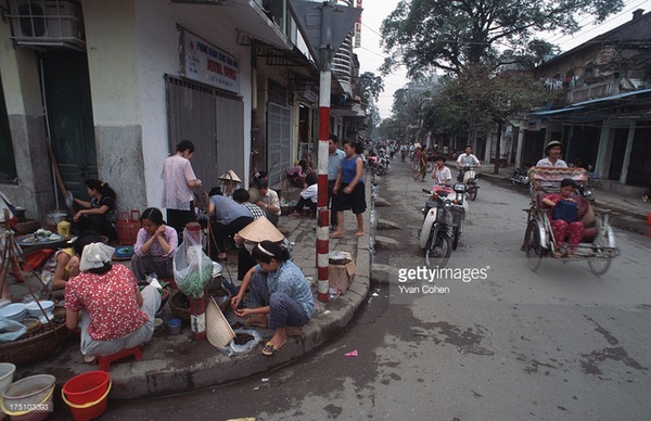 Hà Nội những năm 90 bình yên đến nao lòng