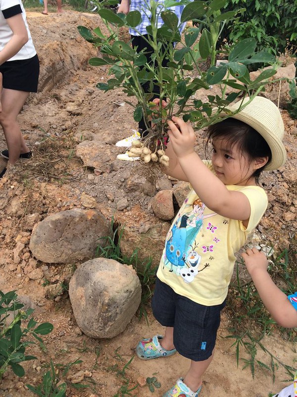MC Minh Trang: Cùng nuôi dạy những em bé hạnh phúc!