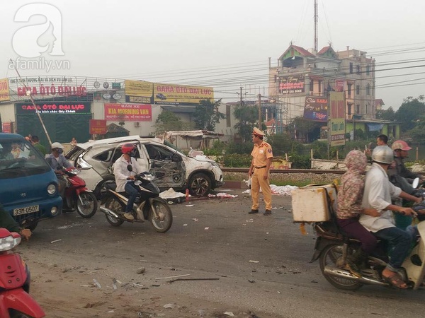 Vượt đường sắt, 7 người thương vong vì bị tàu hỏa đâm