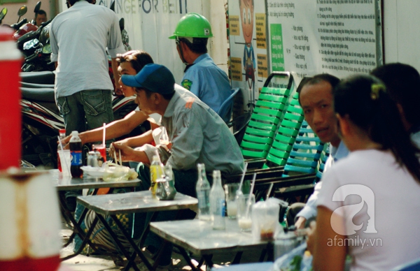 Nhịp sống Sài Gòn cùng cafe sữa đá 2