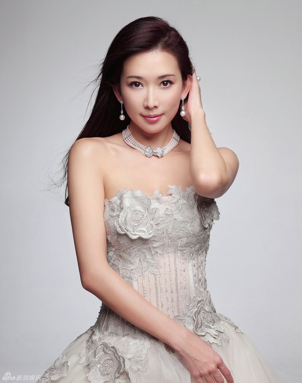 Kiều nữ sở hữu đôi mắt đẹp nhất Cbiz Kiều nữ sở hữu đôi mắt đẹp nhất Cbiz