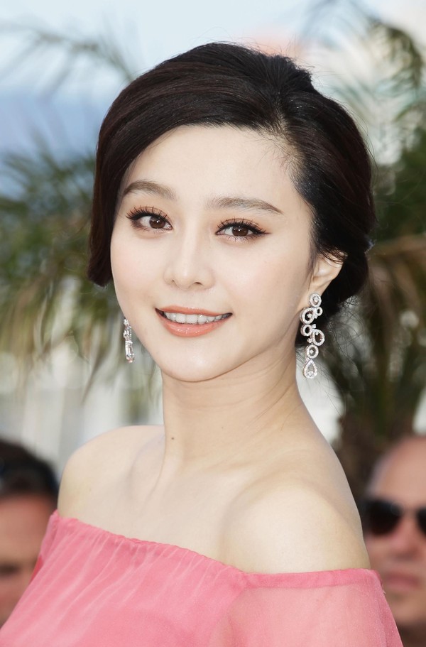 Kiều nữ sở hữu đôi mắt đẹp nhất Cbiz Kiều nữ sở hữu đôi mắt đẹp nhất Cbiz