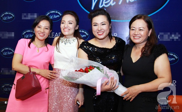 Quán quân Vietnam Idol Nhật Thủy sẽ chia tiền thưởng cho Top 4 2