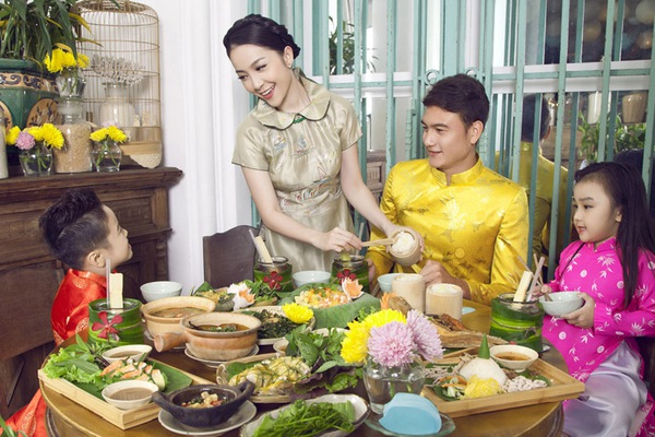 Linh Nga đảm đang chăm 
