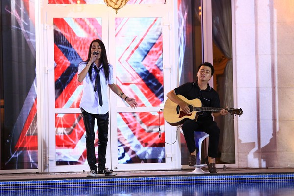 Thí sinh X-Factor "đấu đá" nhau giữa nhà chồng Hà Tăng 7