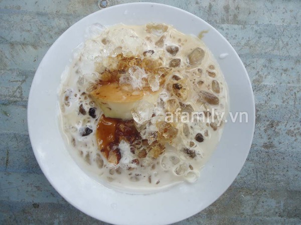 Sài Gòn: Bánh flan khu K300 béo, thơm, ngậy 2