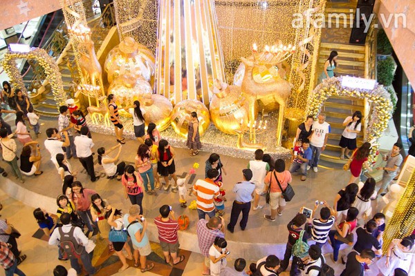 Hà Nội - Sài Gòn rực rỡ chào Noel 2012 36