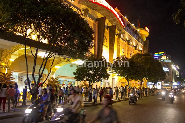 Hà Nội - Sài Gòn rực rỡ chào Noel 2012 34