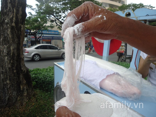 Sài Gòn: Trở về ngày xưa nếm món kẹo tơ hồng 3
