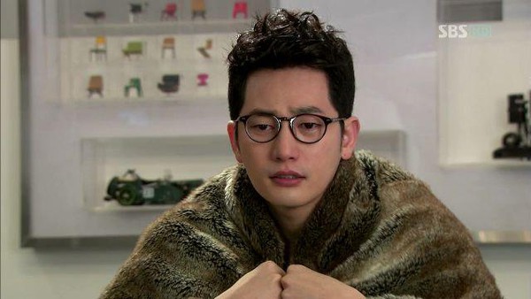 Park Shi Hoo chỉ th&iacute;ch g&aacute;i ngoan  3