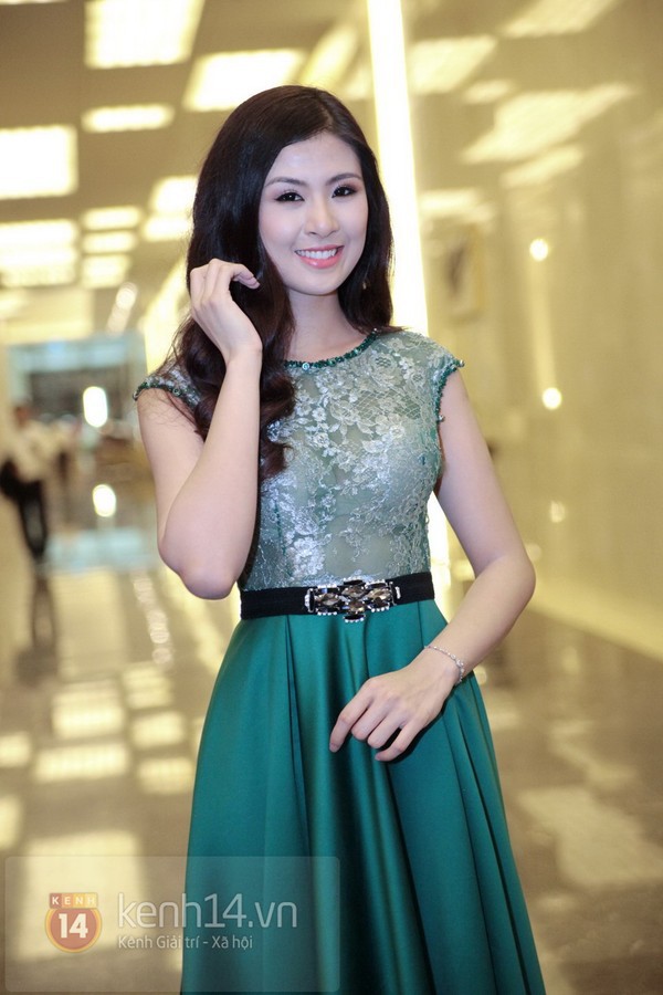 Bắt lỗi thời trang tháng 3 của kiều nữ Việt 10