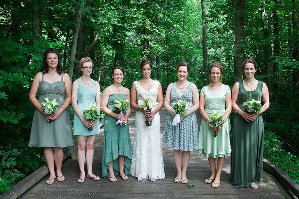 6 cách khác biệt để chọn được váy đẹp cho dàn phù dâu 21