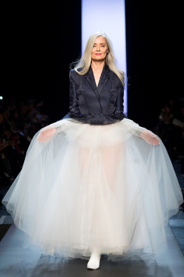 Những gợi ý váy cưới tuyệt đẹp từ BST Haute Couture 2015 13 Những gợi ý váy cưới tuyệt đẹp từ BST Haute Couture 2015 13