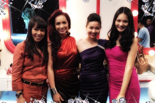 Những em b&eacute; nổi tiếng sẽ ch&agrave;o đời trong năm 2013 9
