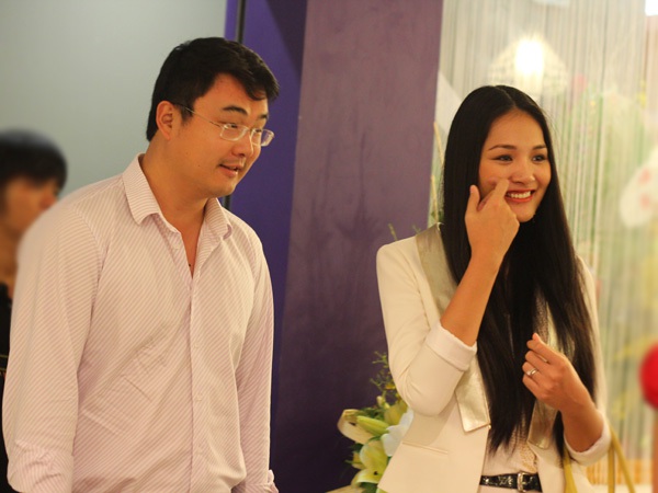 Những em b&eacute; nổi tiếng sẽ ch&agrave;o đời trong năm 2013 10