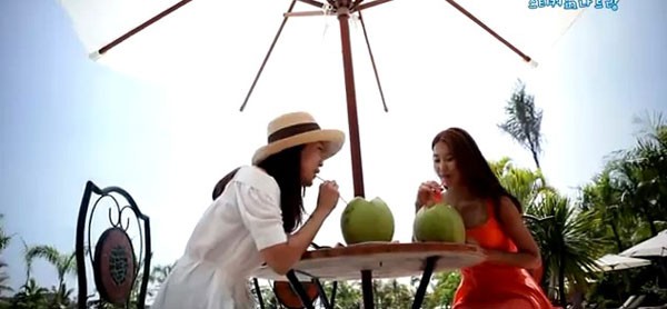 Theo chân hai cô gái Hàn xinh đẹp khám phá Nha Trang  2