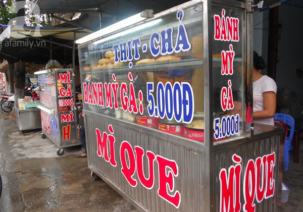 Đà Nẵng: Lạ miệng với bánh mì… gà 5000 đồng/ổ  7