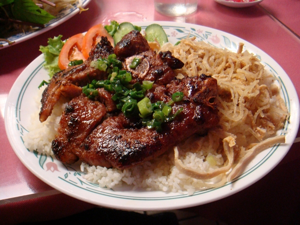 10 món ăn Sài Gòn được du khách “rỉ tai” nhiều nhất 1
