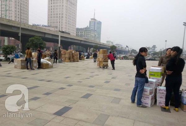 Vụ Parkson Keangnam đóng cửa: Các cửa hàng đã di chuyển xong hàng hóa 5