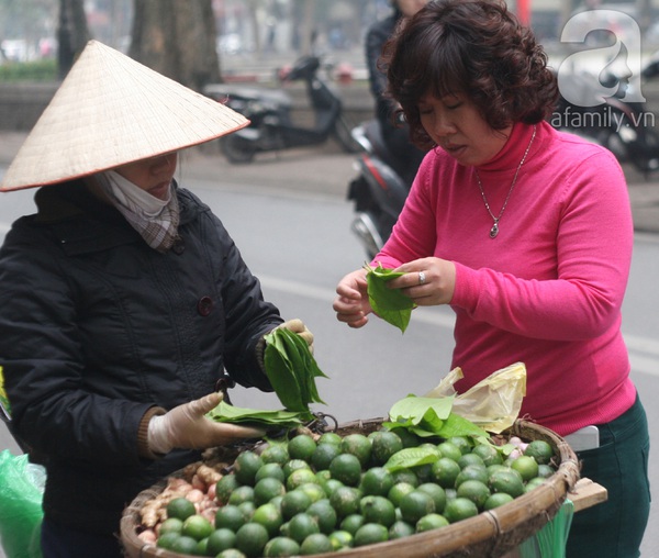 Người dân hối hả chuẩn bị cỗ cúng Rằm tháng Giêng từ sáng sớm 2