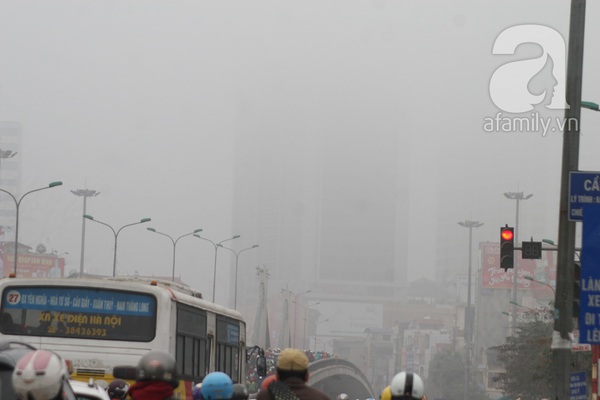 Sáng nay, nhiều tòa nhà ở Hà Nội 