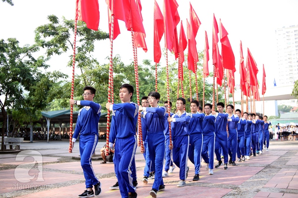 khai giảng năm học mới