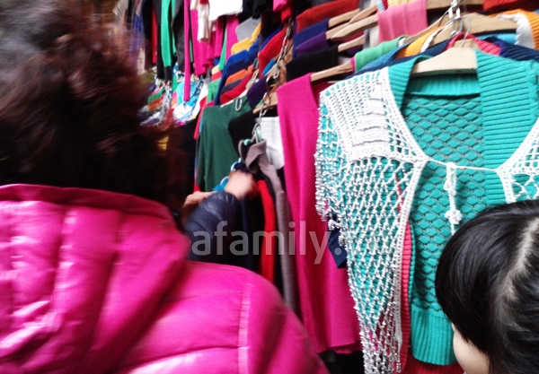 Chợ Hôm Đức Viên: Thiên đường vải vóc, phụ kiện của chị em Hà Thành 4