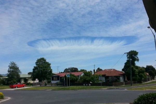 'Hồ mây' kỳ ảo xuất hiện giữa trời Australia 5