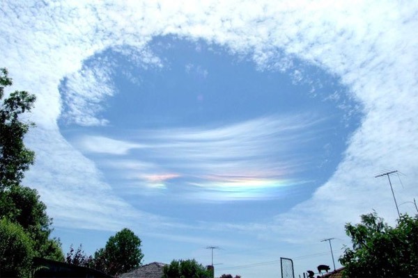 'Hồ mây' kỳ ảo xuất hiện giữa trời Australia 7