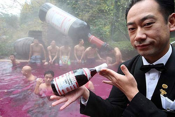 5 kiểu tắm k&igrave; lạ tại Nhật Bản &iacute;t ai biết đến 8