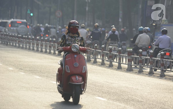 Người Sài Gòn khoác áo ấm những ngày se lạnh 10 Người Sài Gòn khoác áo ấm những ngày se lạnh 10