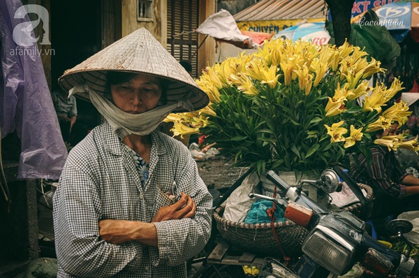 Bình yên nét chợ quê sót lại giữa phố cổ Hà Thành 3