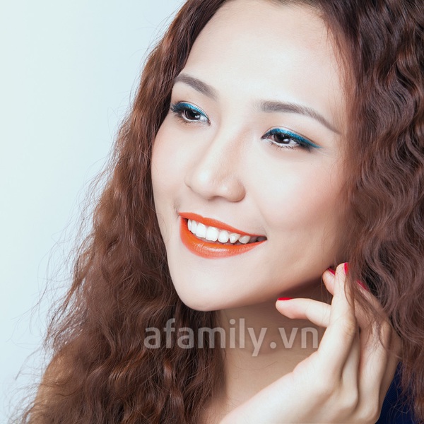 Trang điểm rực rỡ đón Giáng Sinh Sài Gòn 4