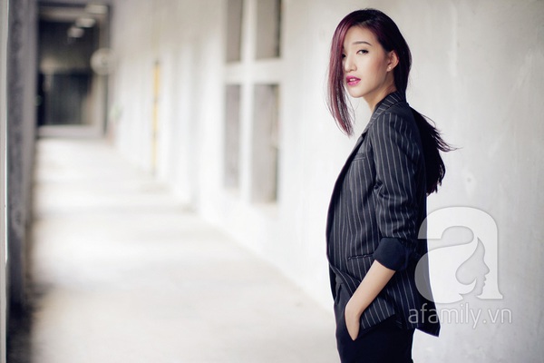 Những set đồ công sở gam màu đen quyến rũ và thời thượng 5 Những set đồ công sở gam màu đen quyến rũ và thời thượng 5