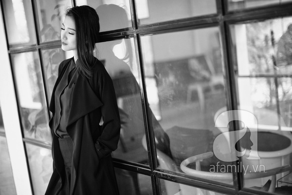 Những set đồ công sở gam màu đen quyến rũ và thời thượng 11 Những set đồ công sở gam màu đen quyến rũ và thời thượng 11