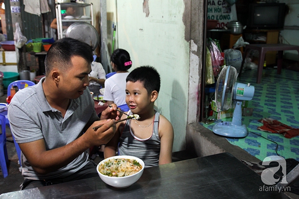 Bảy giờ tối ở nhà bạn