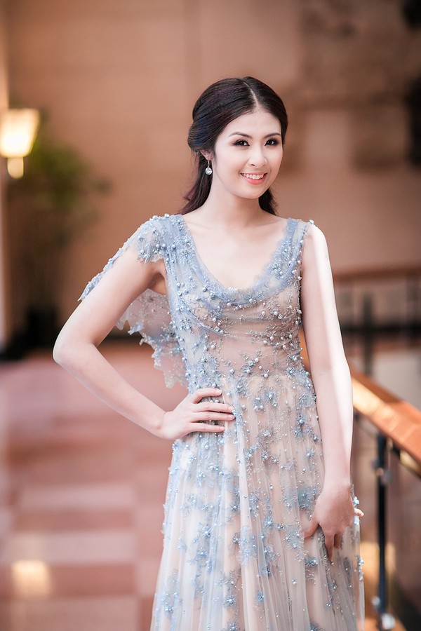 Những Hoa hậu Việt Nam gây tranh cãi khi vừa đăng quang 6