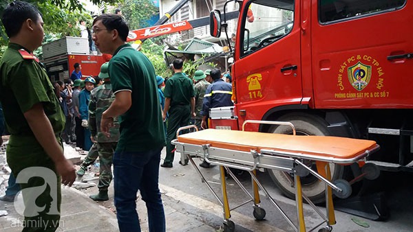 sập nhà sập nhà