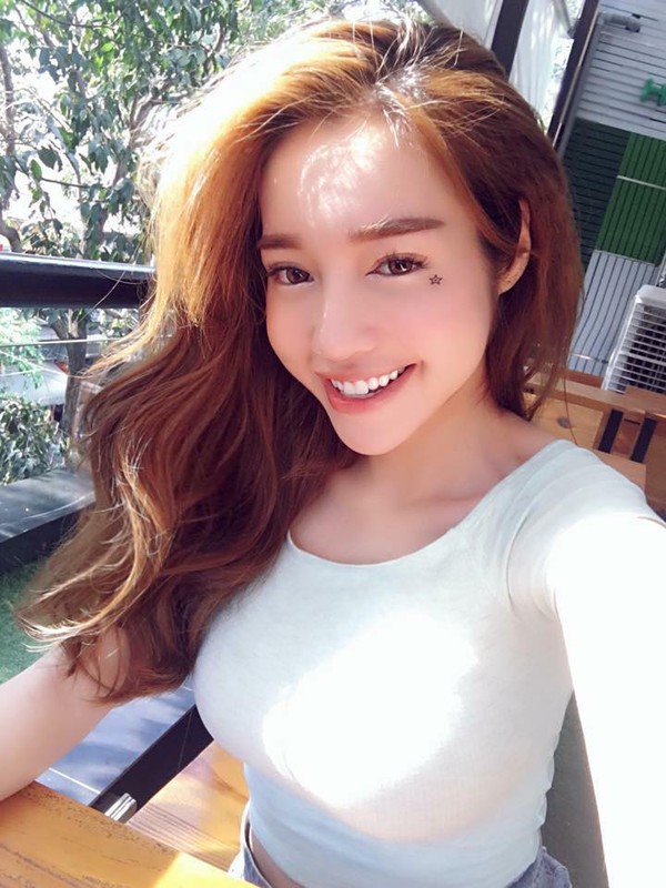 Elly Trần 2