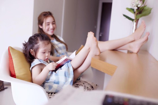 Một ngày ở nhà vui vẻ của Elly Trần và con gái 14