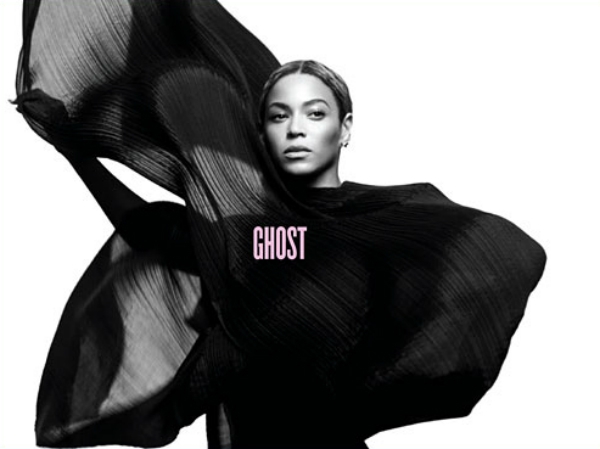 Beyonce bất ngờ tung album 